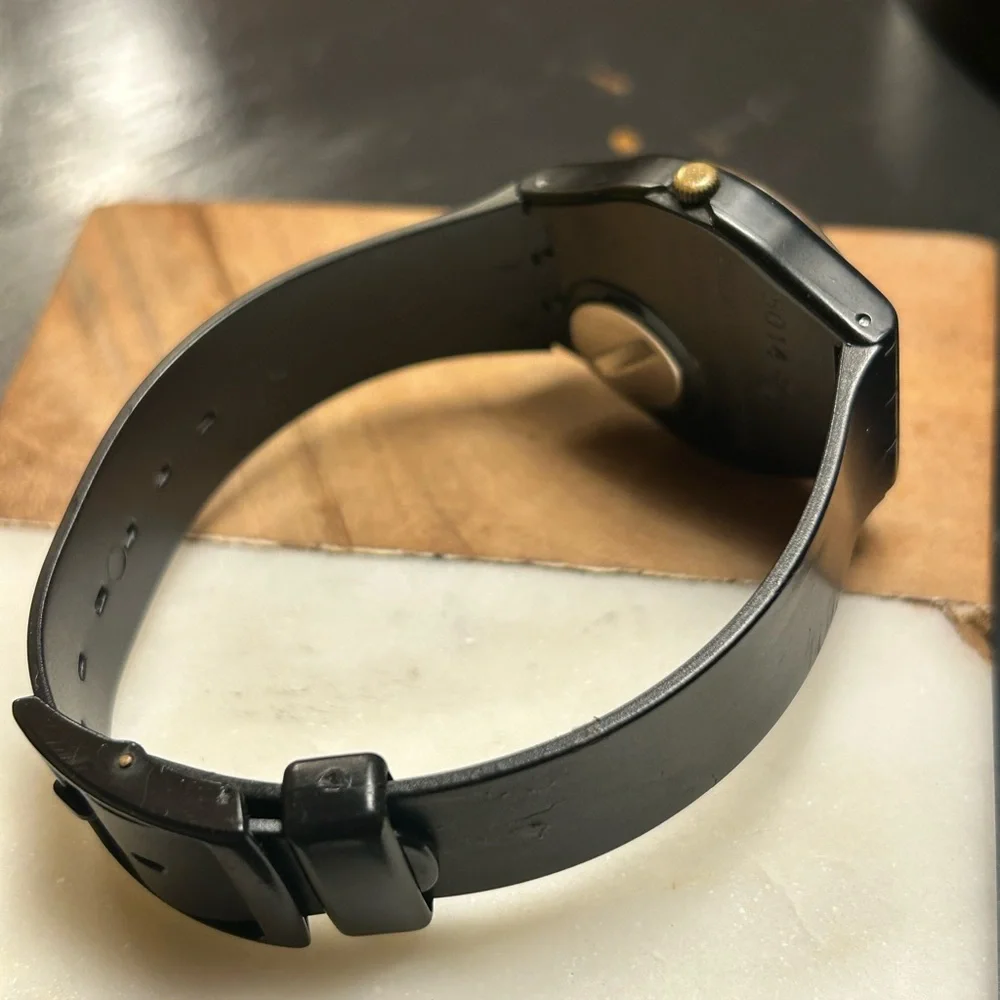 Swatch Vintage 1983 Rare Black Magic Classic Watch